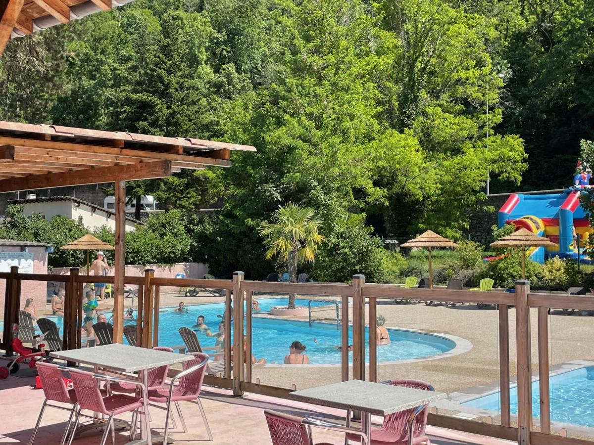 Camping Avec Piscine Et Riviere A Tournon Sur Rhone Ardeche Exteriér fotografie