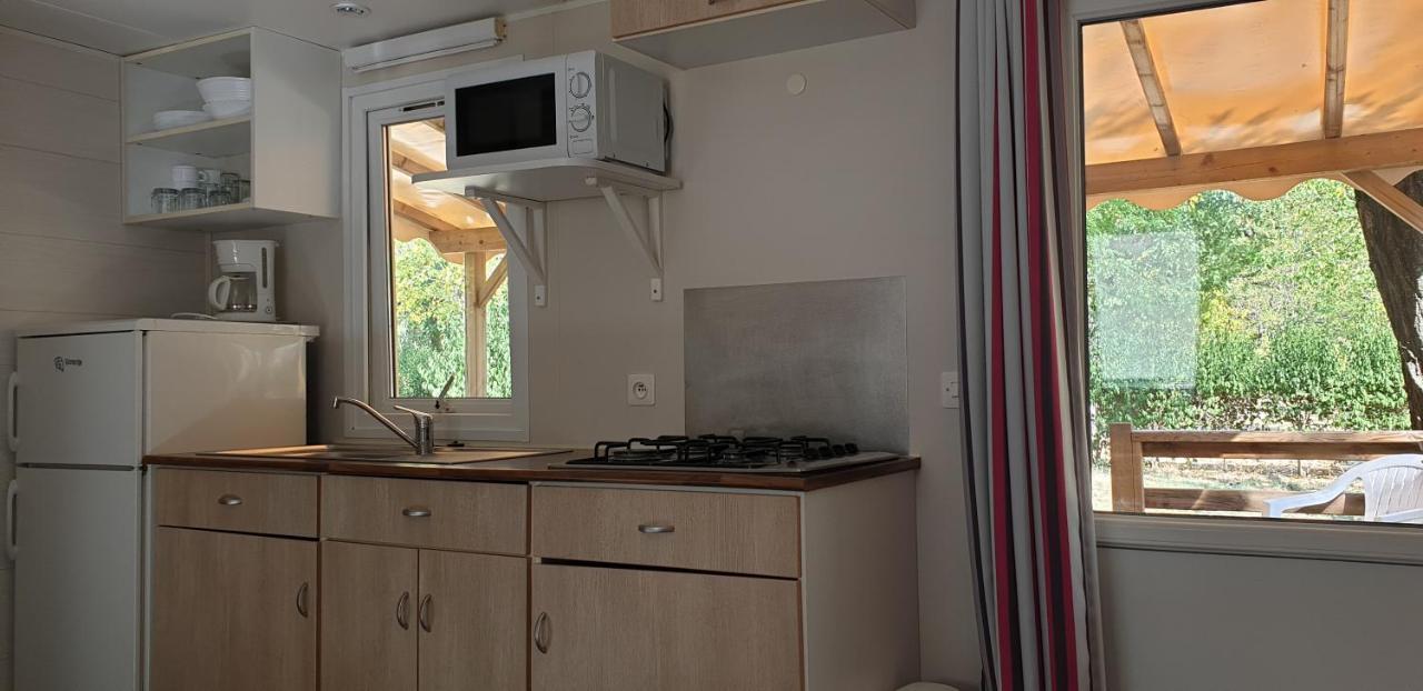 Camping Avec Piscine Et Riviere A Tournon Sur Rhone Ardeche Exteriér fotografie
